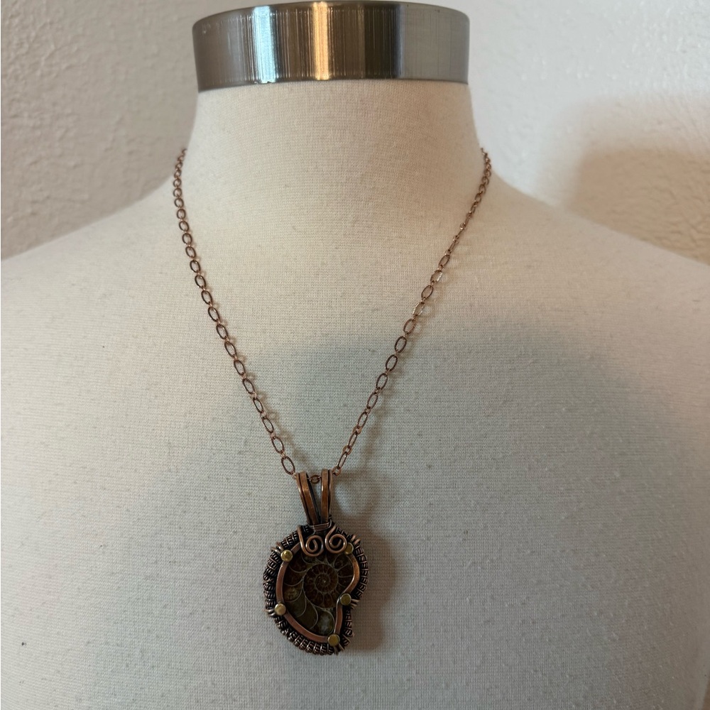 Hand crafted, wire wrapped Ammonite - Picture 3 of 4